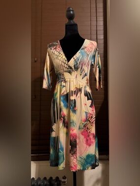 Lipstick Boutique Exotic Floral Multicolor V-Neck Dress